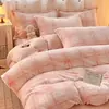 Conjunto de Quatro Peças para Quarto em Lã de Leite Espessa de Alta Qualidade Classe A Conjunto de Lã Quente Antiestático Tridimensional Esculpido de Lado Duplo de Inverno