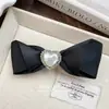 Pinza para el pelo con lazo de pedrería estilo Chanel Arco del Triunfo, Pinza lateral con letra, Pinza para flequillo, Accesorios para el cabello al por mayor