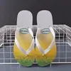 Nuevas chanclas de verano para hombre, resistentes al desgaste, antideslizantes, aptas para uso interior y exterior, diseño simple, aptas para bañarse, zapatos de playa de moda con suela plana