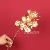 Flor Dorada de Año Nuevo Flor de Año Nuevo Decoración del Festival de Primavera Cubo de Flores Artificiales Arreglo Floral Fruta Roja Acebo Bolsa de Materiales