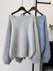 Top de punto suelto de alta gama, suave y ceroso, nuevo para Otoño e Invierno 2025, cuello en V, estilo perezoso, jersey interior de punto para mujer