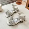Sandalias para Niña Punta Abierta Zapatos de Princesa 2026 Nueva Moda de Verano con Pedrería Velcro Sandalias Sencillas para Niñas Pequeñas