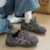 Zapatillas de entrenamiento alemanas retro de suela gruesa para mujer, nuevo modelo 2026, extremadamente estilosas, zapatillas de suela blanda, casuales y de alta gama, zapatillas de moda Forrest Gump