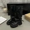 Outono 2026 Nova Fivela de Cinto Botas de Equitação de Salto Grosso Pretas Botas para Calças Femininas Botas Versáteis Emagrecedoras de Meia-Panturrilha Botas Femininas