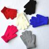 En stock 6-11 años estudiantes de primaria invierno escritura a prueba de frío guantes cálidos monocolor acrílico guantes para niños con logo