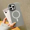 Funda Magnética de Gel Dos en Uno Adecuada para iPhone 16 Pro Max, Funda Protectora Mate con Sensación de Piel para Apple 15 14