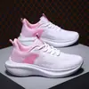 Zapatos Deportivos Casuales Nuevos para Mujer Malla Flyknit Transpirable Ultraligero Suela Suave Antideslizante Zapatos para Estudiante Zapatos para Correr para Mujer Absorción de Impactos