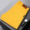 Novos Jeans Masculinos de Luxo Leve Moda Rosa Slim Fit Verão Stretch Versátil Calças Casuais de Cintura Média para Jovens