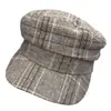 Versátil Casual Rayas Cuadros Visera Corta Adelgazante Copa Plana Sombrero para Mujer Otoño Cálido Moda Tendencia Gorra de Béisbol de Nicho