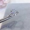 Anillo Auténtico de Diamante Mosane Oro de 18K Incrustado Color D Super Brillante Anillo de Diamante Mosane Incrustaciones Micro Incrustado Diamante Mosane Niutou