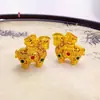 Colgante de Caballo del Zodiaco Dorado Arena de Larga Duración Nuevo Estilo Chino Cadena de Suéter Caballo Tang Joyería Chapada en Oro de Latón para Mujeres