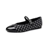 Estilo Francés de Pequeña Fragancia Versátil Color Block Hermoso Escote Bajo Suave para Viajes Diarios Zapatos Mary Jane de Lunares Piel de Oveja Punta Redonda Planos Zapatos Individuales