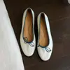 Zapatos planos de estilo retro de cuero suave con bloques de color y lazo, adecuados para ir al trabajo, con suelas suaves y aumento interno de altura, zapatos Mary Jane tipo ballet