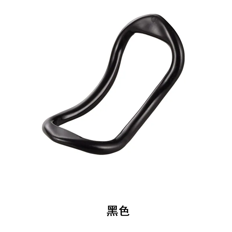 黑色