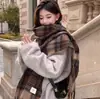 Bufanda Gruesa de Mohair de Color Puro Estilo Coreano para Mujer Invierno Nueva Protección para el Cuello a Prueba de Frío y Cálida Bufanda Chal para Estudiantes Versátil