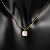 Nuevo acero de titanio ins concha cuadrada pequeña nido de nácar blanco nicho simple moda no se desvanece collar de amigas transfronterizo mujeres