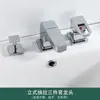 Grifo para Lavabo Juego de Cuatro Piezas Juego de Tres Piezas Tres Agujeros Cuatro Agujeros Grifo Separado para Lavabo Montado en Pared Extraíble Accesorios
