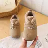 Sapatos Birkenstock para Meninas Sola Macia Estilo Novo Primavera e Outono Sapatos Pequenos de Couro Retrô para Crianças Menina de Bebê Casuais Versáteis Sapatilhas para Meninas