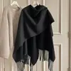 Xale de Lã Quente com Franjas e Fenda para Viagem Feminino Outono e Inverno Capa Jaqueta Espessa Estilo Xale para Foto de Viagem