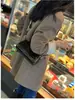 Bolso de mano estilo retro, bolsa para el teléfono del trabajo, bolso cruzado para mujer, nueva moda primavera/verano 2026, bolso pequeño único y elegante, versátil