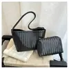 Bolso de axila tejido retro nuevo 2026, bolso de mano estilo cesta de cuero suave PU, bolso tote, bolso de trabajo y bolso para mamá