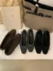 Zapatos planos de ballet estilo francés con punta cuadrada y lazo para mujer, zapatillas de ballet de felpa, sin cordones, boca poco profunda, zapatos de abuela, zapatos de temperamento