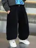 Calça de Fleece Infantil para Meninos Peça Única 2026 Novo Estilo Bonita Fashionável Bebê Espessada Calça Longa Calça Infantil de Fleece com Punho