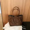 Bolsa de Mão Estampa de Leopardo Feminina 2026 Nova Outono Melade Retro Camurça Bolsa de Ombro Único Grande Capacidade Bolsa Tote para o Dia a Dia