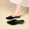 Sandalias de verano cruzadas para mujer, estilo slip-on, con diseño de punta media, tacón de cuña para mayor altura, suelas antideslizantes y adornos de cristal, perfectas para uso casual
