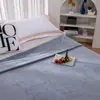 2025 Nuevo 240g Ligero Cálido Otoño/Invierno Oficina en Casa Suave Agradable a la Piel Siesta Manta Pequeña Portátil Coche