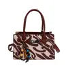 Comércio Exterior Estilo Coreano 2026 Primavera Nova Bolsa Tote de Ombro Único Estampada Simples Bolsa de Mão de Grande Capacidade