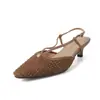Sandalias Cerradas de Piel de Oveja Tejida Estilo Francés Retro para Mujer, Tacón Medio, Tacón Fino, Punta Cuadrada, Zapatos de Correa Única con Hebilla, Combinan con Faldas, Verano 2026