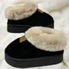 Botas de Neve com Solado Grosso Outono e Inverno 2025 Novas Acolchoadas Antiderrapantes Forradas com Lã Quentes Sapatos de Algodão Chinelos de Lã de Inverno para Casa