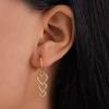 Pendientes colgantes de amor sencillos de estilo europeo y americano con diseño de nicho de moda retro con hebilla de oreja hueca en forma de corazón, pendientes distintivos
