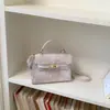 Bolsas de Alto Valor Estético para Mulheres 2026 Verão Nova Bolsa de Ombro para o Dia a Dia Moda Simples Nicho Elegante Bolsa de Ombro Único Transversal