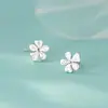 Pendientes de Plata de Ley S925 Nalan Exquisitos y Sencillos Estilo Ins Diseño de Nicho Flor de Cinco Pétalos Hielo Triturado M07696
