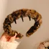 Estilo Coreano Vintage Estampado Leopardo Dentado Felpa Aro para el Cabello de Mujer Antideslizante Pinza para el Cabello para Lavar la Cara Maquillaje Accesorios para el Cabello Diadema Otoño Invierno 2024