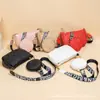 Bolsa de Ombro Feminina de Duas Peças 2025 Novas Bolsas Femininas Tendência da Moda Acolchoada Bordada Porta-Moedas Pingente