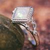 Cao Shi WISH venta caliente joyería para mujer anillo vintage de diamante hueco incrustado imitación ópalo ventas directas de fábrica