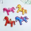 Decoración de Colgante Bordado de Pony Personalizable Huayang para Bolsas, Nuevo Modelo para el Año del Caballo, Accesorio Exclusivo para el Año del Zodiaco