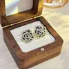 Pendientes de Rosa con Incrustaciones de Diamantes de Moda Estilo Coreano, Diseño de Nicho Elegante y de Moda, Pendientes Versátiles para el Trabajo al por Mayor