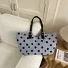 Bolsa Tote de Bolinhas de Nicho Estilo Coreano de Grande Capacidade, Bolsa de Ombro Diária Moderna e Fashion, Versátil para o Trabalho e Uso Casual, Bolsa de Ombro