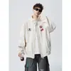 Chaqueta de Carreras Bordada con Cuello Alto Estilo High Street Americano para Hombre 2026 Marca de Moda Corte Holgado Fresca Versátil Chaqueta Deportiva