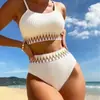 Biquíni de Moda 2024 Peça Única Sem Mangas Estilo Europeu e Americano, Essencial para Fontes Termais e Férias, Moda Praia