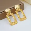 Aretes Europeos y Americanos Que No Se Desvanecen, Collar Versátil de Gama Alta en Oro de 18 Quilates, Aretes Franceses de Lujo Accesible, Joyería de Aretes de Material de Cobre
