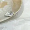 Anel Minimalista de Zircônia Nicho High-End Vintage Anel para Dedo Indicador Joia Versátil de Moda de Luxo Leve