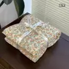 Algodão Classe A Aeróbico Fio Duplo Estampado Conjunto de Quatro Peças Capa de Edredom Lençóis Macios e Respiráveis Roupa de Cama Floral Pastoral Retrô