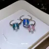 Anillo abierto geométrico cuadrado de circón, moderno y adecuado para el uso diario, irradia un ambiente sofisticado y de alta gama, diseñado para el dedo índice, con un aspecto único y elegante, una pieza de joyería de nicho para mujeres