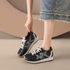 Zapatos de Otoño para Mujer 2025 Nuevo Estilo Zapatos de Entrenamiento Alemanes con Aumento Oculto de Altura Zapatos de Entrenamiento para Exteriores Zapatillas Casuales Versátiles para Estudiantes