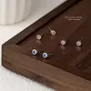 Brincos Stud Geométricos Redondos em Prata de Lei S999 para Mulheres com Zircônia Colorida, Pequenos Brincos para Piercing Frescos e de Luxo Leve, Estilo de Verão Moderno e Versátil